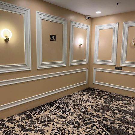 Claret Inn & Suite 戴尔豪斯 外观 照片