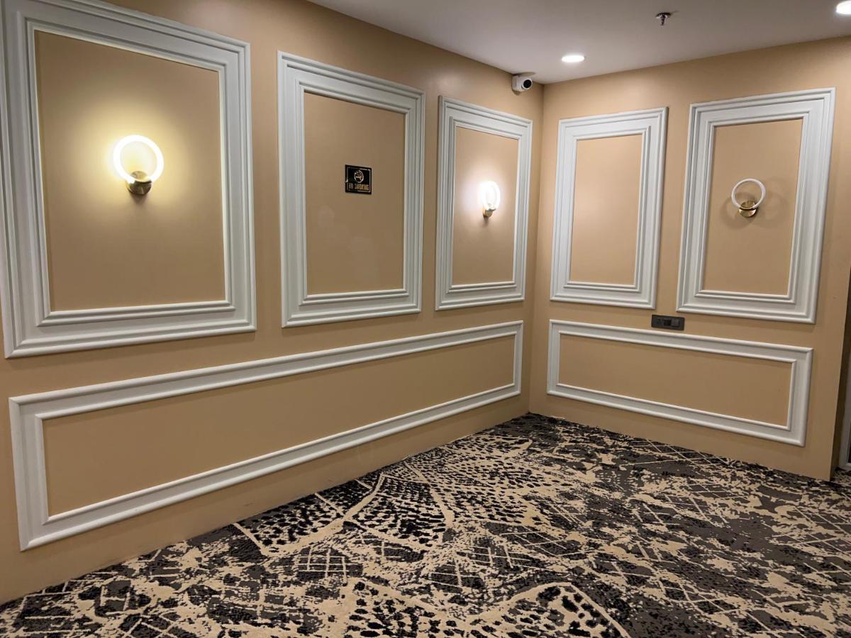 Claret Inn & Suite 戴尔豪斯 外观 照片