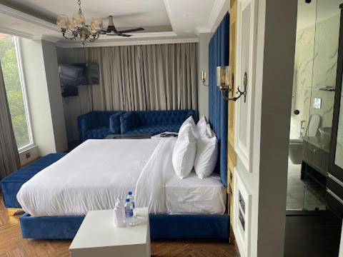 Claret Inn & Suite 戴尔豪斯 外观 照片