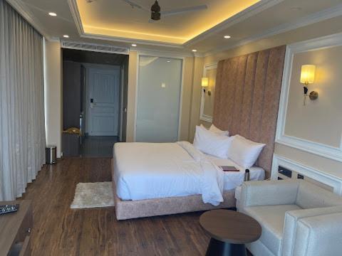 Claret Inn & Suite 戴尔豪斯 外观 照片
